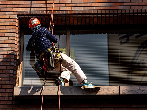 高層ビル・マンション窓ガラス清掃